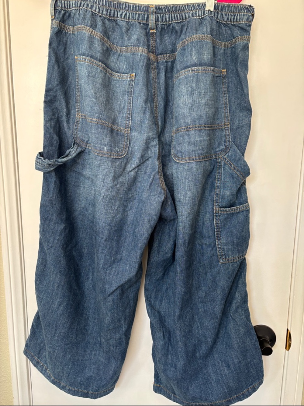 BDG Wide Leg Cropped Carpenter Jeans in Dark Blue Wash - Picture 4 of 4